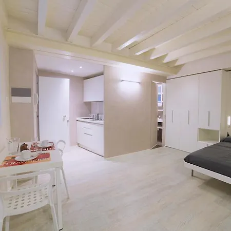 Apartmentsarena - Zini Apartment Verona