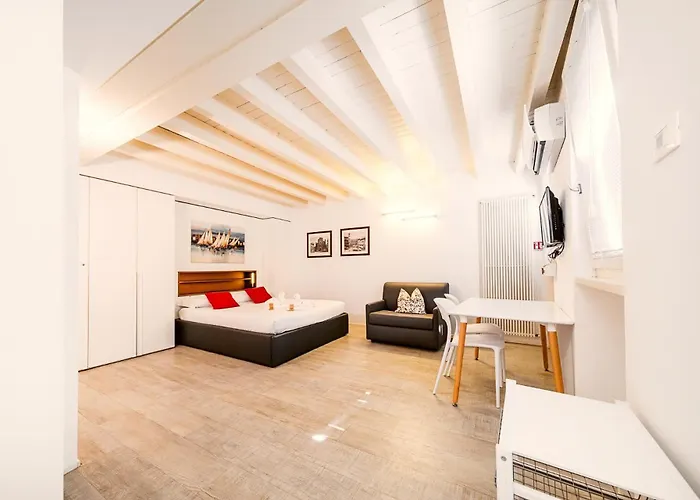 Apartmentsarena - Zini Apartament Werona