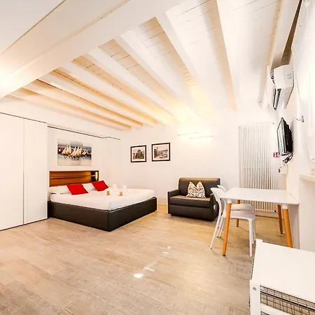 Apartmentsarena - Zini Appartement Vérone